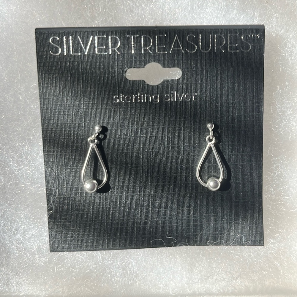 NEVER WORN sterling silver earrings